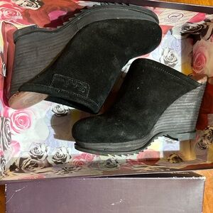Lucky Brand Black Suede Wedge Clogs